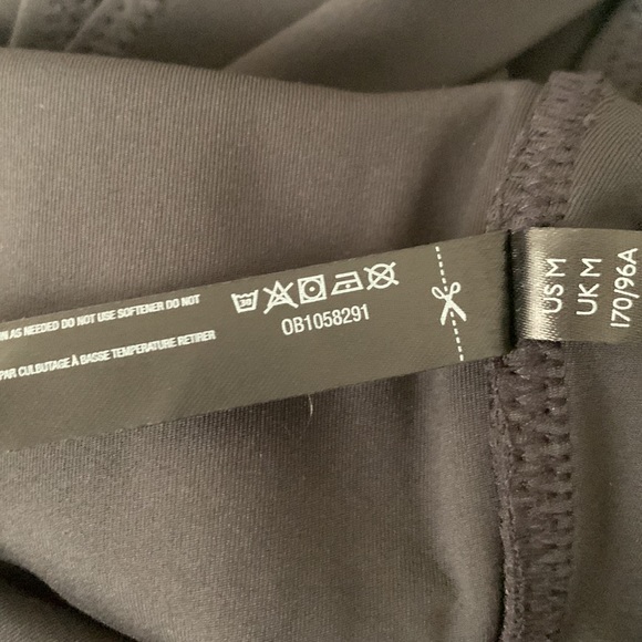 FREE PEOPLE MOVEMENT AFTER HOURS PLUNGE NECK JUMPSUIT IN BLACK SIZE MEDIUM - Picture 16 of 16